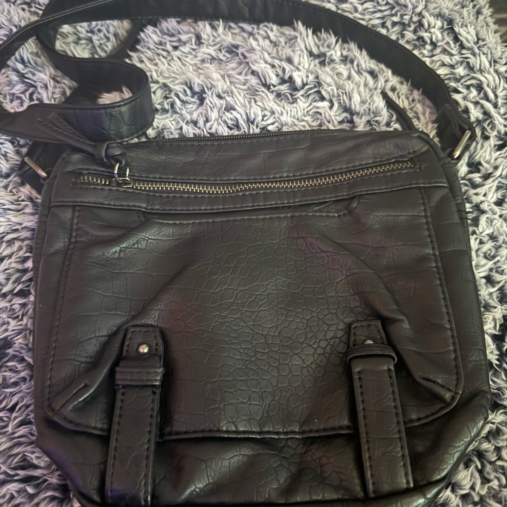 Bueno Black Leather Bag